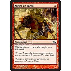 032 / 156 Aprire un Varco comune (IT) -NEAR MINT-