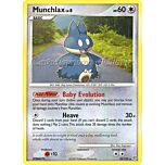 033 / 130 Munchlax Lv.8 rara (EN) -NEAR MINT-
